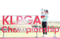 [KLPGA]박현경 우승 세레모니 '이맛에 우승하죠~'