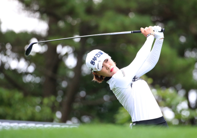 [KLPGA]티샷 날리는 박주영