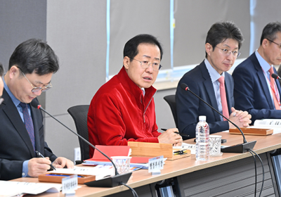'개가 사람 비난' 설전에 댓글여론도 와글와글
