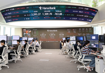 하나은행,  '외환 초격차 확대' 위해 딜링룸 조직개편