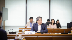 한국남부발전, '부산경제 활성화' 공동기금 전달