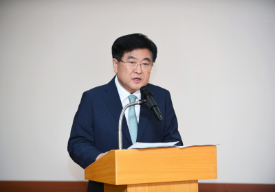 HD현대 권오갑 회장 “위기 극복 위해 힘 합쳐야”
